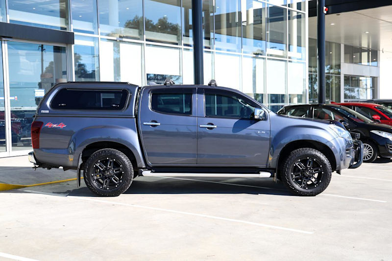 2016 Isuzu D-MAX MY15.5 LS-U Crew Cab Grey 5 Speed Sports Automatic Utility62882767282050112