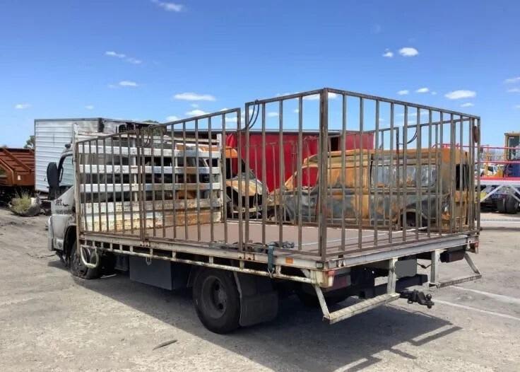 Mitsubishi Canter Table Top 2009 wrecking now.#MCTT116562882736521474114