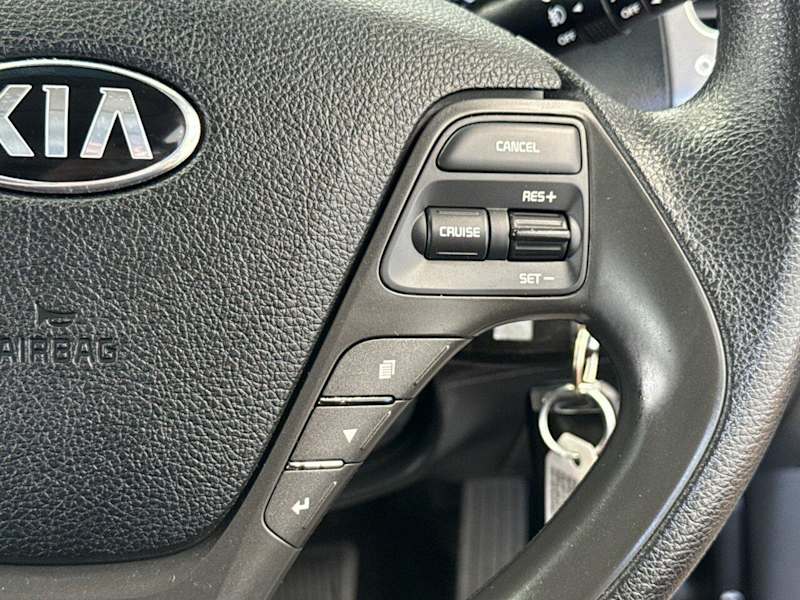 2018 Kia Cerato YD MY18 S White 6 Speed Sports Automatic Sedan62938583582721111