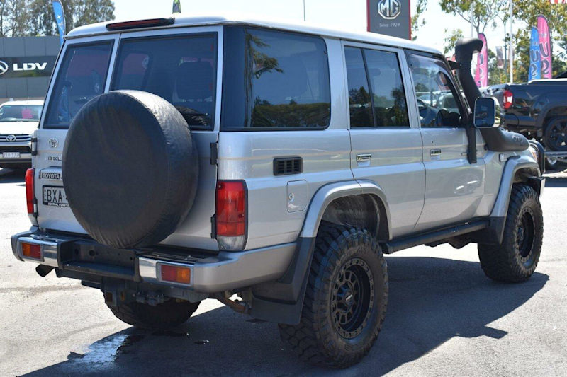2018 Toyota Landcruiser VDJ76R GXL Silver 5 Speed Manual Wagon62937624273793114