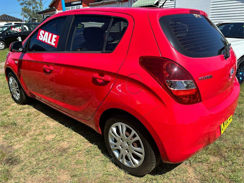 2011 Hyundai i20 PB MY12 Active Red 5 Speed Manual Hatchback629356807846431118