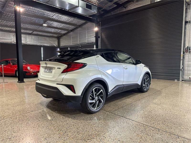 2020 Toyota C-HR NGX10R Koba (2WD) White Continuous Variable Wagon62937624231297113