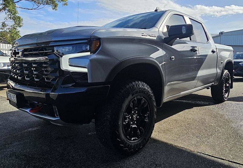 2024 Chevrolet Silverado T1 MY24 1500 ZR2 Pickup Crew Cab W/Tech Pack Grey 10 Speed Automatic62935683878913112