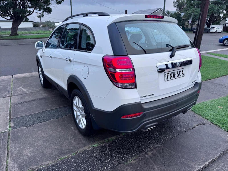 2017 Holden Captiva CG MY17 Active 7 Seater White 6 Speed Automatic Wagon62933705718017114