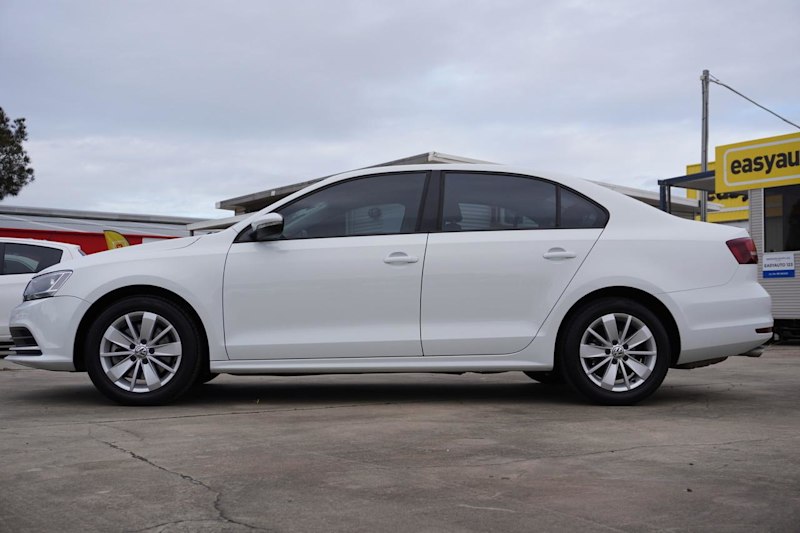 2016 Volkswagen Jetta 1B MY16 118TSI Trendline White 6 Speed Manual Sedan62936662035330113