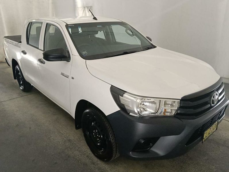 2017 Toyota Hilux TGN121R Workmate Double Cab 4x2 White 6 Speed Sports Automatic Utility62935689354497111