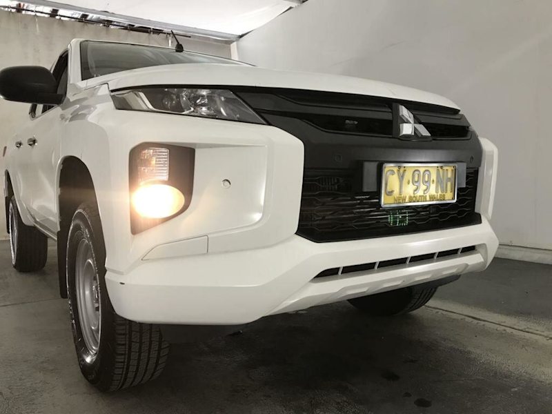 2020 Mitsubishi Triton MR MY21 GLX Double Cab White 6 Speed Sports Automatic Utility62939538113537111