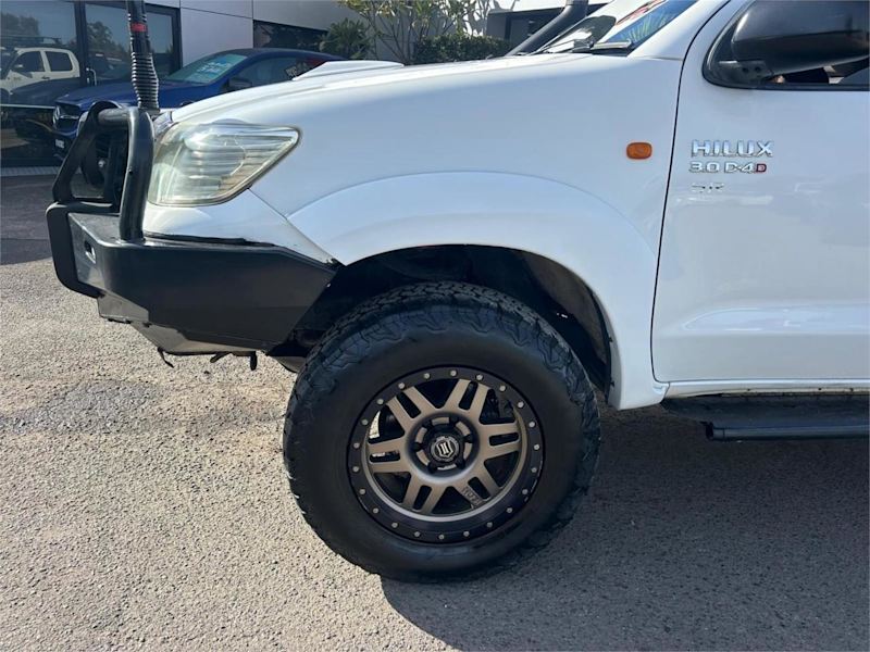 2011 Toyota Hilux KUN26R MY10 SR White 5 Speed Manual Cab Chassis62935689428739112