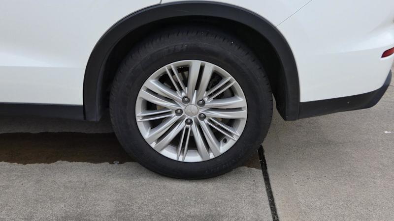 2022 Mitsubishi Outlander ZM MY23 ES 7 Seat (2WD) White 8 Speed CVT Auto 8 Speed Wagon62934702075011114