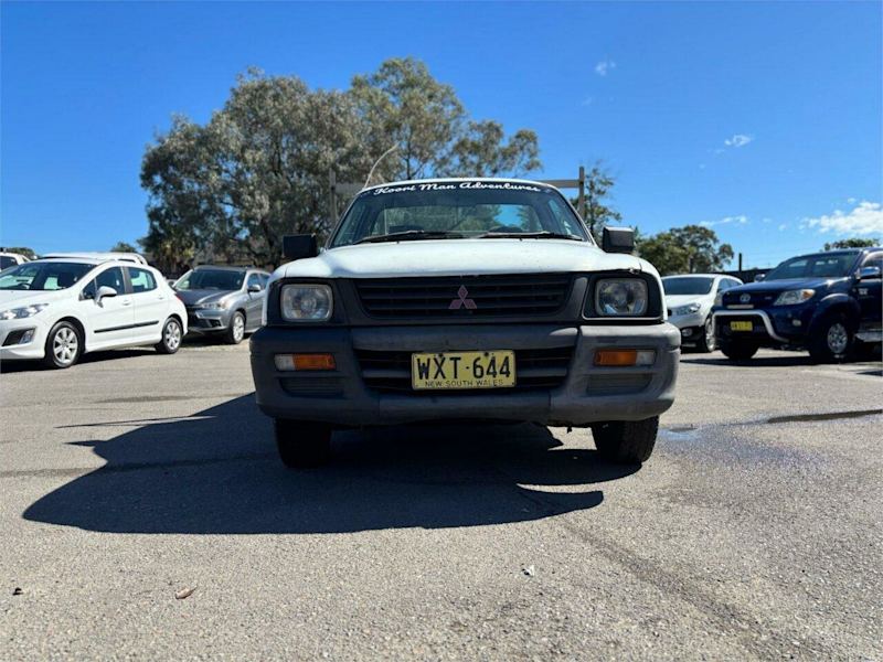 1999 Mitsubishi Triton MK GLX White 5 Speed Manual Cab Chassis62882772317826111