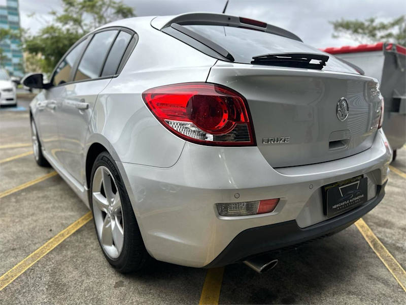 2015 Holden Cruze JH MY15 SRi V Silver, Chrome 6 Speed Automatic Hatchback62882765610497113