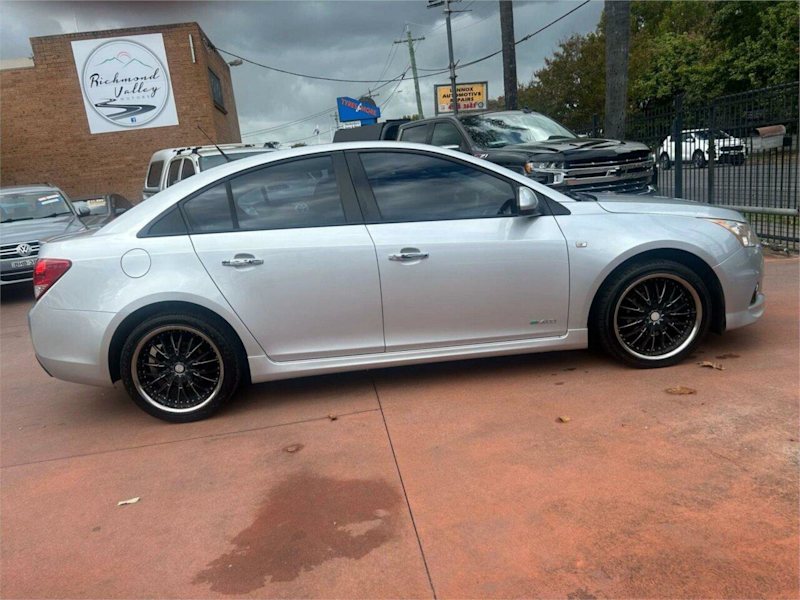 2013 Holden Cruze JH MY13 SRi V Silver, Chrome 6 Speed Automatic Sedan62933708332033114