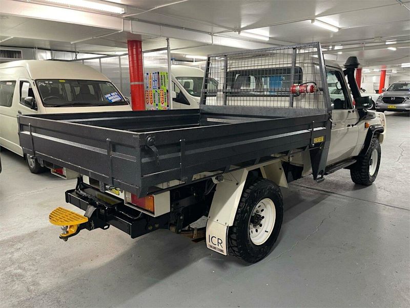 2018 Toyota Landcruiser VDJ79R MY18 Workmate (4x4) White 5 Speed Manual Cab Chassis62937625137665113