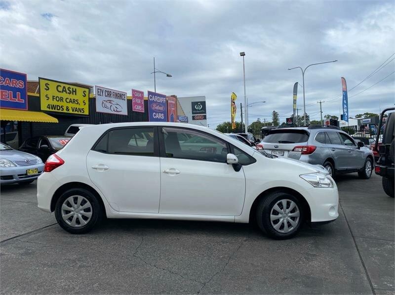 2012 Toyota Corolla ZRE152R MY11 Ascent White 6 Speed Manual Hatchback62882732124163111