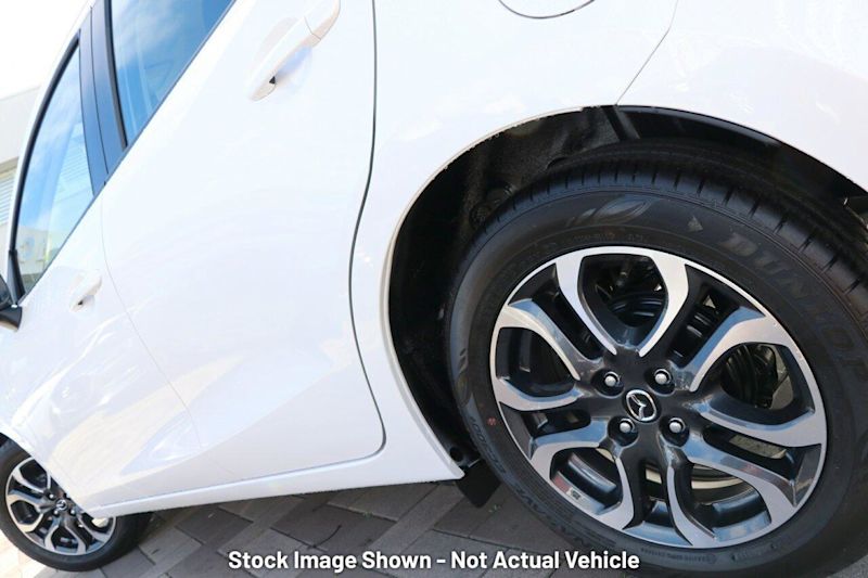 2017 Mazda 2 DJ2HAA Genki SKYACTIV-Drive White 6 Speed Sports Automatic Hatchback62936663620355113