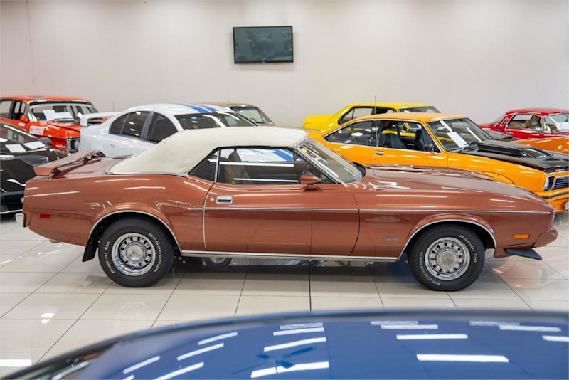 1973 Ford Mustang Brown 3 Speed Automatic Convertible62935690922498112