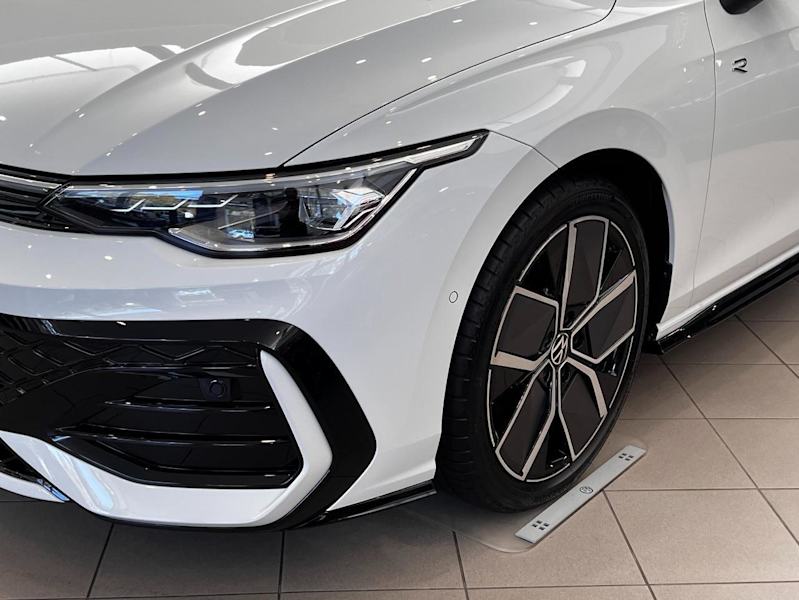 2025 Volkswagen Golf 8.5 MY25 110TSI R-Line White 8 Speed Sports Automatic Hatchback62882772470530111