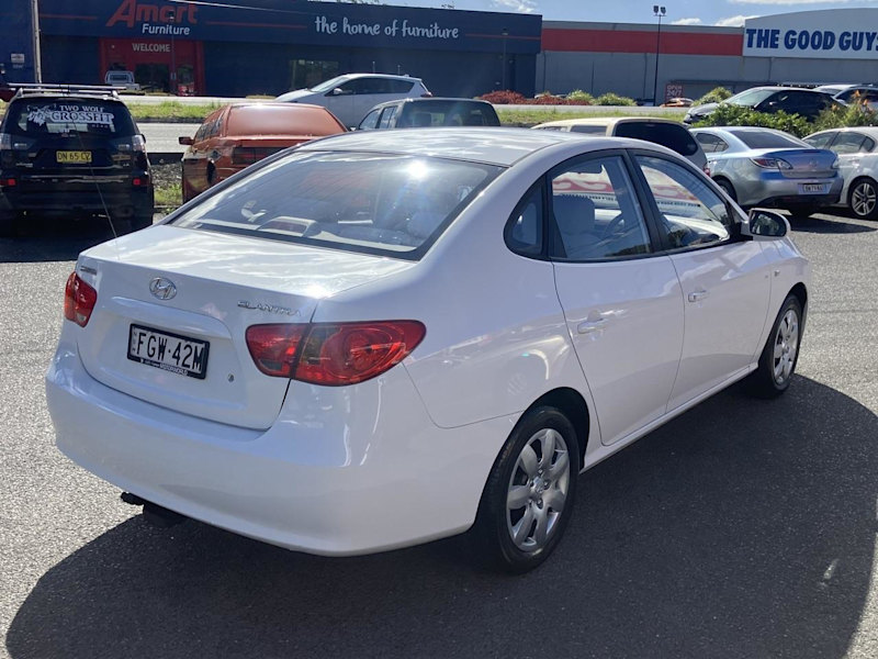 2006 Hyundai Elantra HD SX White 5 Speed Manual Sedan62935689238146112