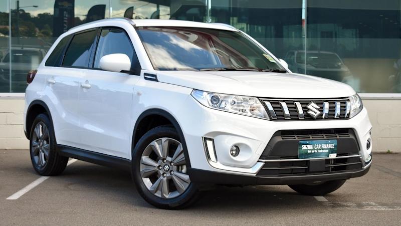 2024 Suzuki Vitara LY Series II 2WD Cool White 5 Speed Manual Wagon628853488545301117