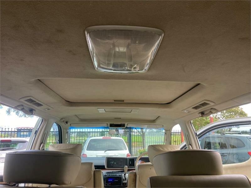 2005 Nissan Elgrand E51 White 5 Speed Automatic Wagon62934695315714113