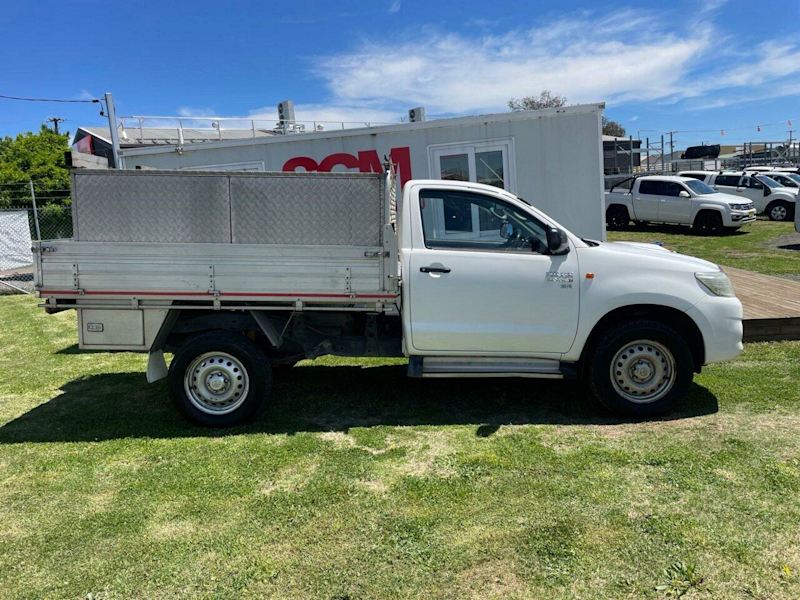 2013 Toyota Hilux SR 4x4 -Located in Macksville south of Coffs Harbour62936661048193112