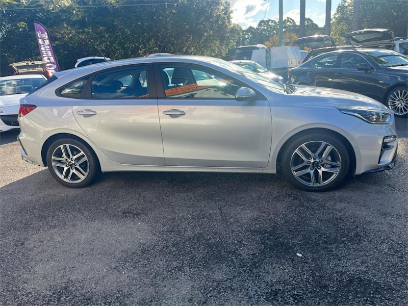 2018 Kia Cerato BD MY19 Sport Silver, Chrome 6 Speed Sports Automatic Hatchback62932712935170111