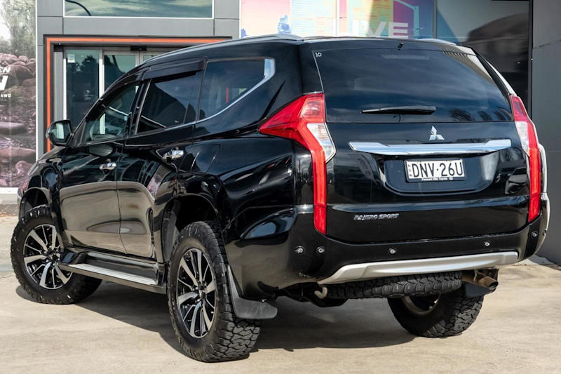 2017 Mitsubishi Pajero Sport QE MY17 Exceed Black 8 Speed Sports Automatic Wagon62933711474433111
