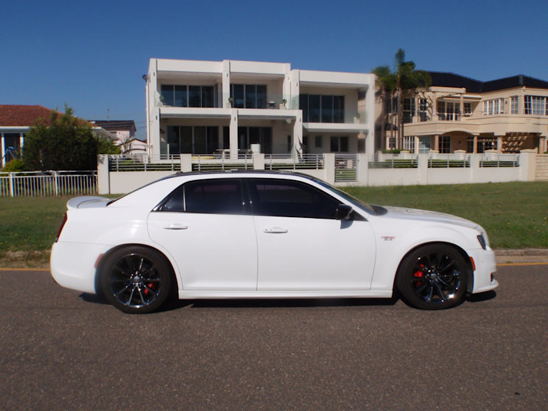 2016 CHRYSLER 300 SRT862882733097601111