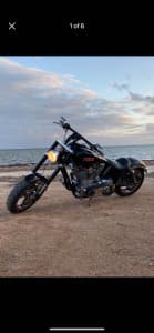 Custom Harley Davidson- Dyna
