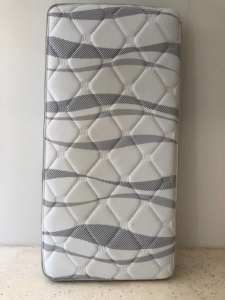 Single bed mattress - Used - Very good condition - Ready for viewing!