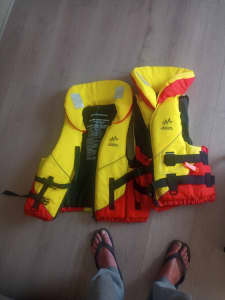 Life jackets like new