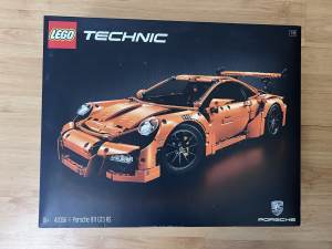 LEGO TECHNIC Porsche 911 GT3 RS 42056