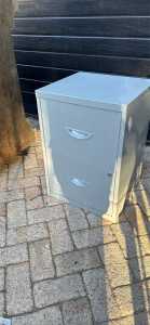 Grey metal 2 drawer filing cabinet