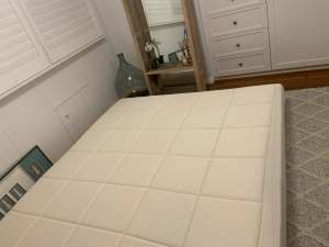 TEMPUR KING SIZE MATTRESS - NEVER USED!!