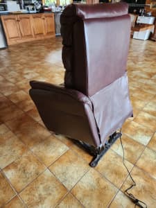 Leather electric recliner Bonn lifter