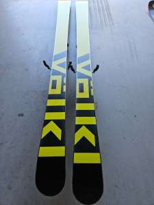 Volkl Skis Revolt Junior, with bindings