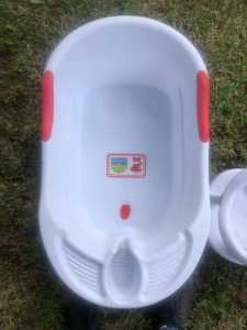 Baby bath with insert support.