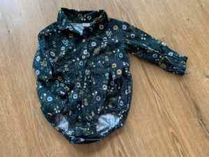 Girls Floral Romper - Size 1 (12-18 months) - As NEW