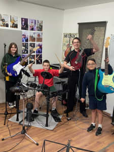 Kids Guitar Lessons That Make Them Beam With Excitement