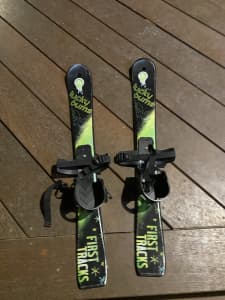 Kids clip on skis 