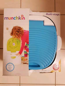 Munchkin multi-stage toilet training potty seat / toilet step