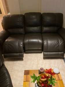 Dark Brown Leather 3 seater reclinerand 2 x1 seater electric recliners