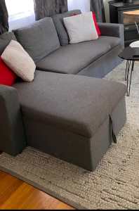 Grey L Shaped Couch Lounge $100 Pick up Thursday 