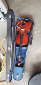 Skylark violins