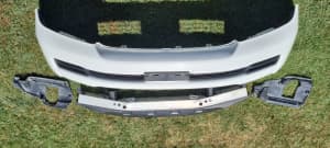 Front bumper bar and mounting rail