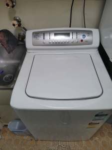 Washing machine with 9 kg capacity 