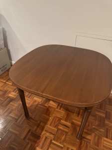 Chiswell table Midcentury
