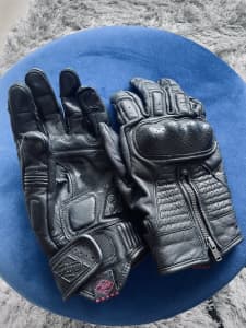 Pair of FIVE Motorcycle full leather Gloves - Large