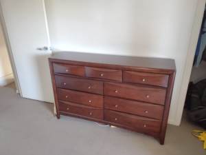 Large timber dresser plus 1x matching bedside drawer