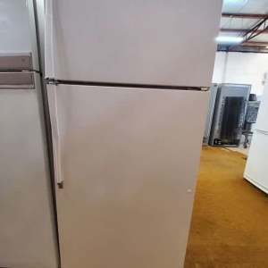 Whirlpool Fridge Freezer 460L, 6 Months Warranty (stk no 29782 L7)
